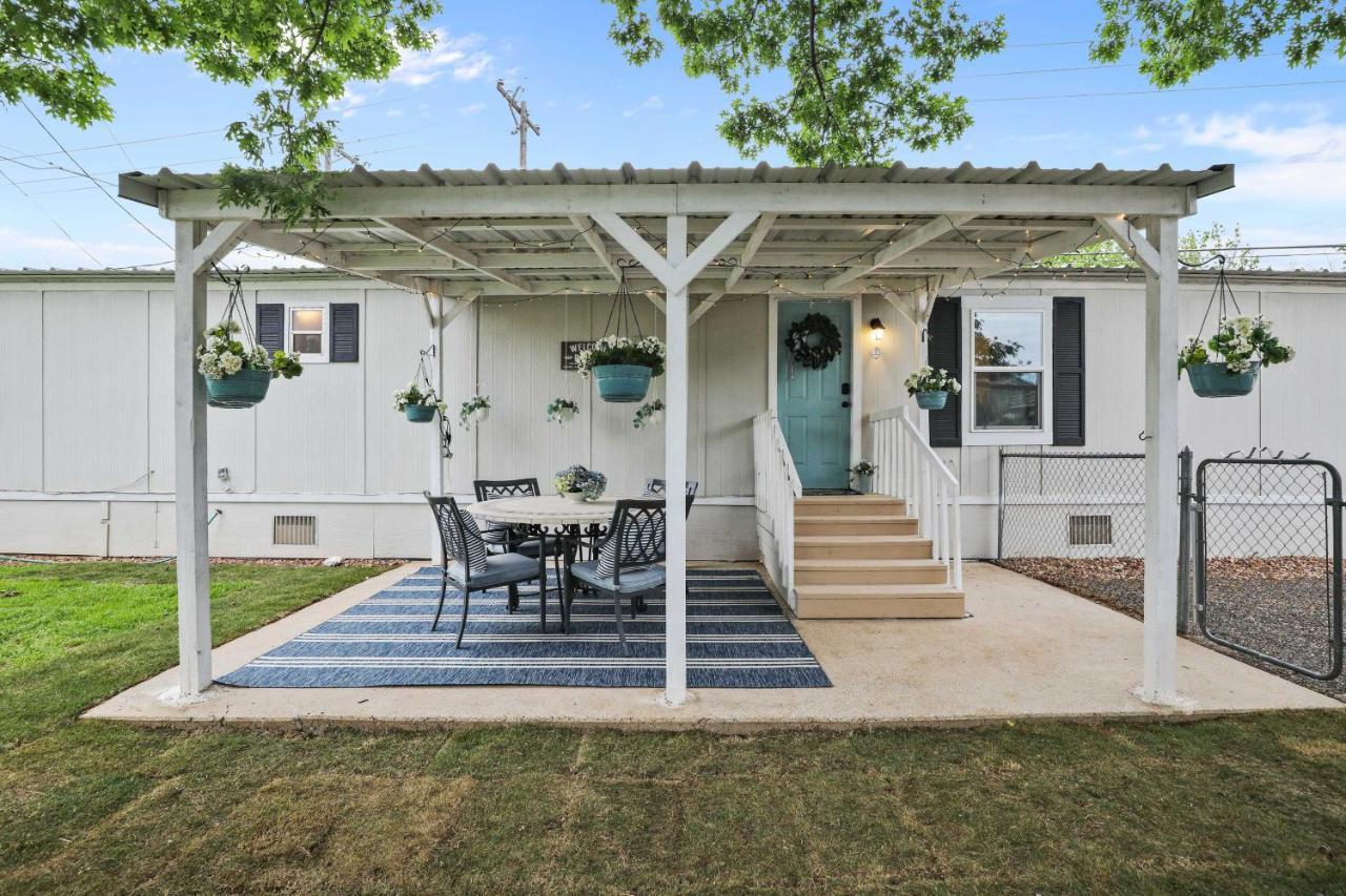 Pet-Friendly Lake Dallas Home Near Lewisville Lake Exterior photo